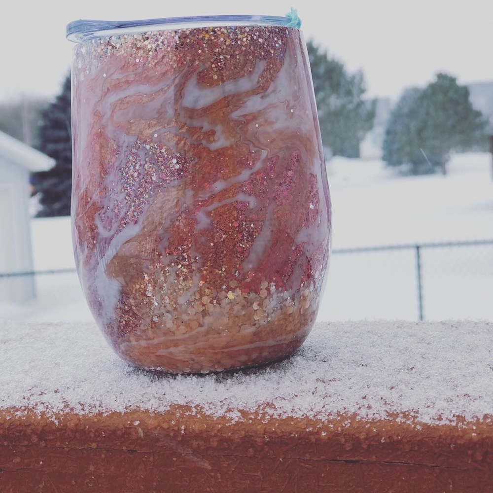 Glitter wine tumbler, handmade